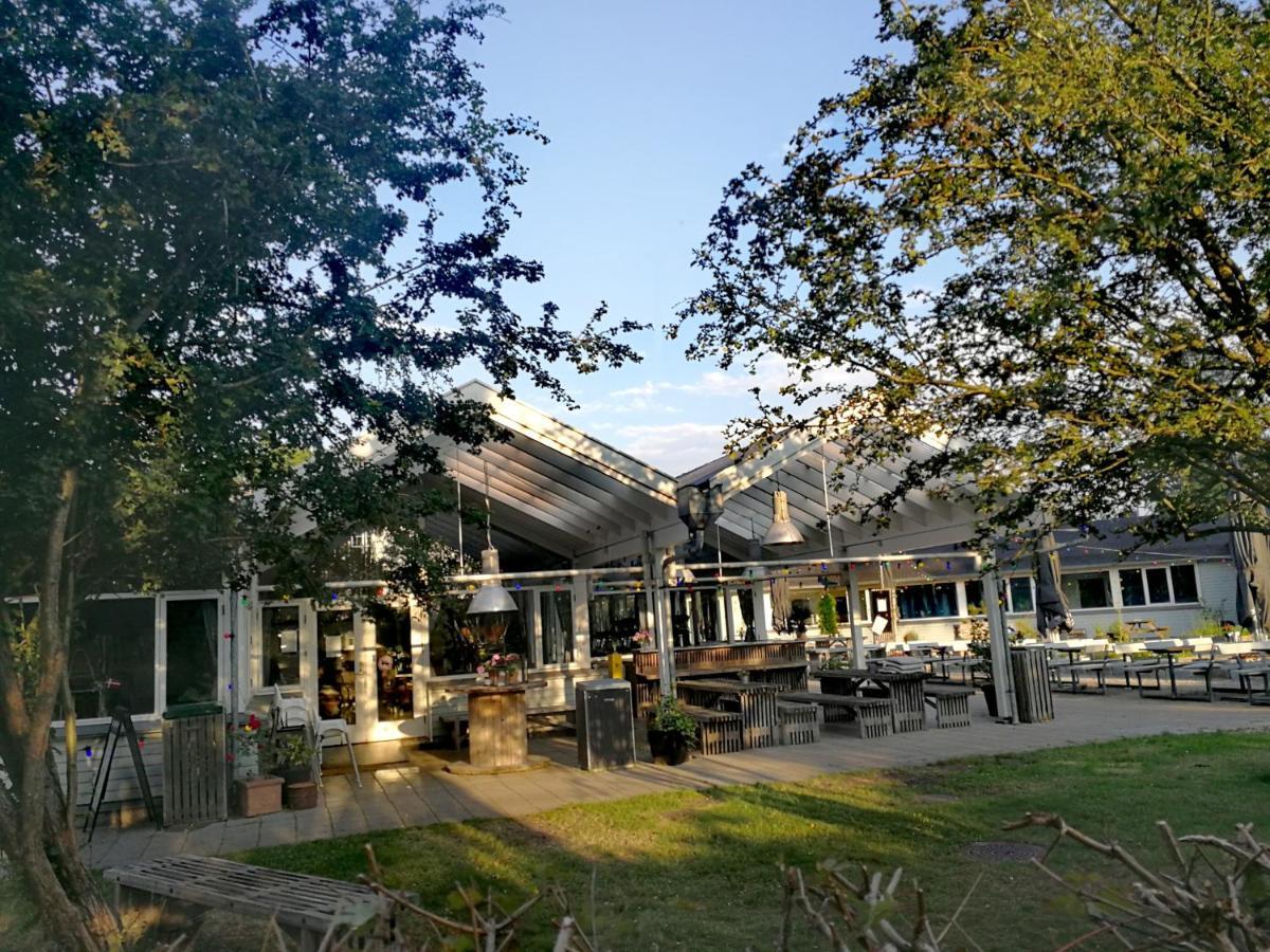 Room In A Danish Cottage With Garden View, 10 Min To Cph Gentofte Extérieur photo