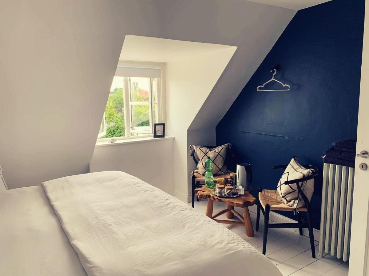 Room In A Danish Cottage With Garden View, 10 Min To Cph Gentofte Extérieur photo